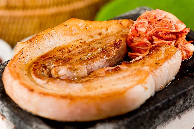 特選お肉のメイン料理